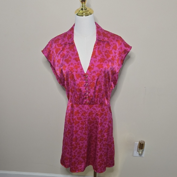 Zara Dresses & Skirts - Zara Pink and Red Floral Mini Dress